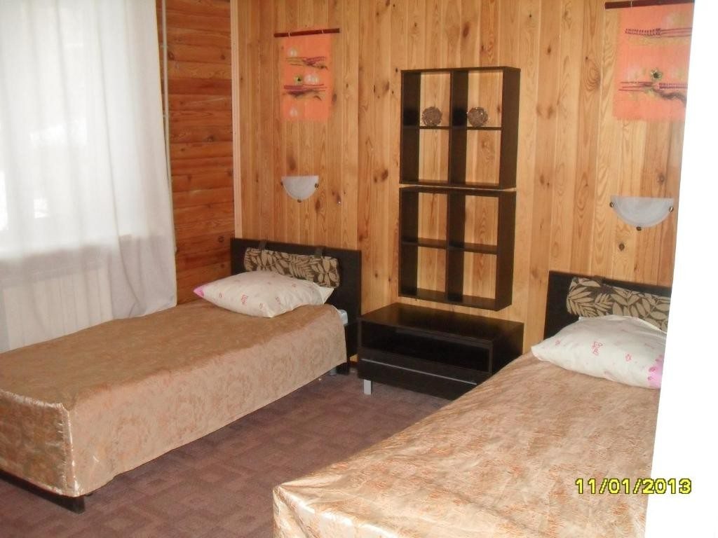 Двухместный (Стандартный двухместный номер с 2 отдельными кроватями) отеля Салют, Чемал