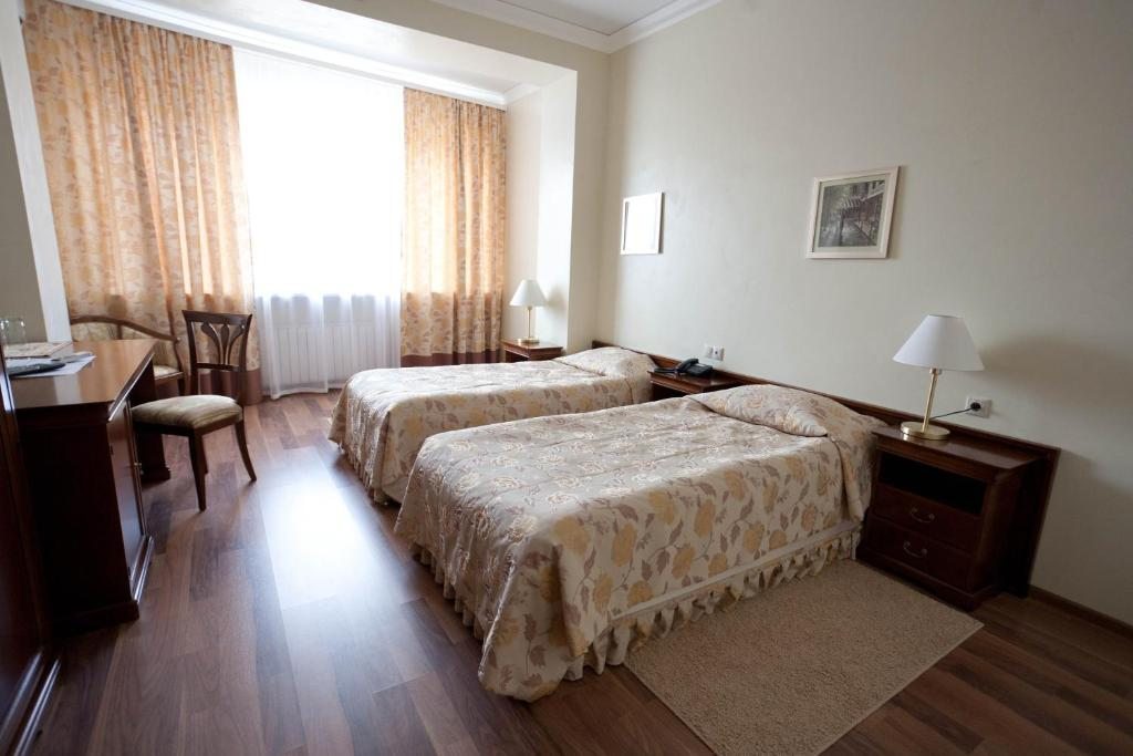 Двухместный (Классический двухместный номер с 2 отдельными кроватями) отеля Резиденция Отель, Усть-Качка