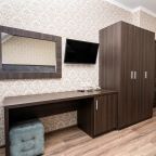 Семейный (Двухкомнатный), Отель Крокус