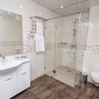 Полулюкс (Однокомнатный джуниор сюит), Бизнес Отель