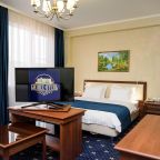 Полулюкс (Однокомнатный джуниор сюит), Бизнес Отель