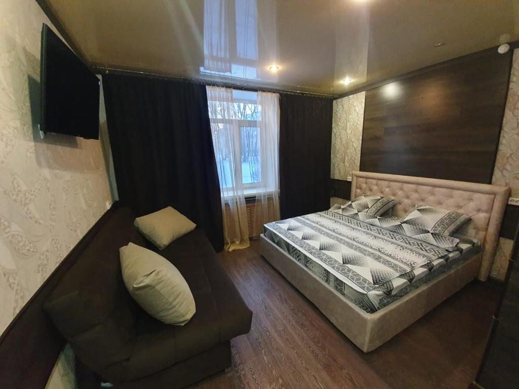 Сьюит (Люкс с кроватью размера «king-size») гостиницы Серовская