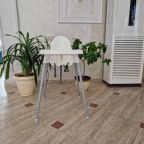 Высокий стул, Отель Усадьба Юзефова