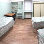 Трехместный (Классический трехместный номер), Hostel Room