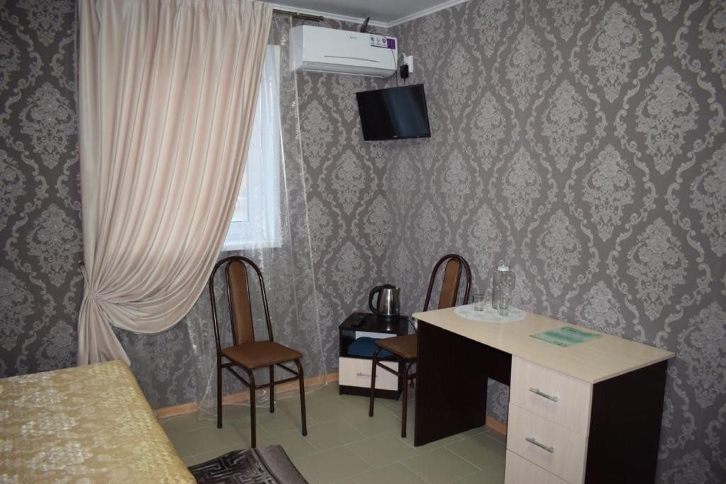 Трехместный (Классический трехместный номер) мотеля Лесной, Каменск-Шахтинский