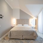 Двухместный (Стандартный двухместный номер с балконом "Мансарда"), Отель Monarch