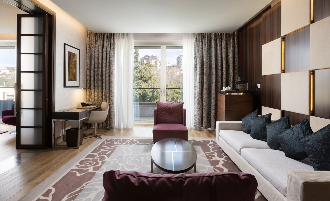 Двухместный (Номер Signature Suite, с видом на парк, с гостиной — с двуспальной кроватью), Отель Swissotel Resort Сочи Камелия