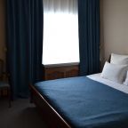 Номер (Люкс двухместный двухкомнатный), Отель Когалым