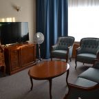 Номер (Люкс двухместный двухкомнатный), Отель Когалым