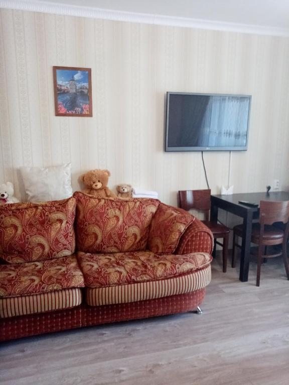 Трехместный (Классический трехместный номер) мини-отеля Славная, Копейск