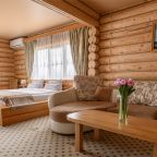 Трёхместный и более (Джуниор Сюит 2), Парк-Отель Бобры