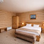 Трёхместный и более (Джуниор Сюит 3), Парк-Отель Бобры