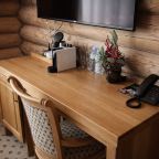 Трёхместный и более (Джуниор Сюит 3), Парк-Отель Бобры