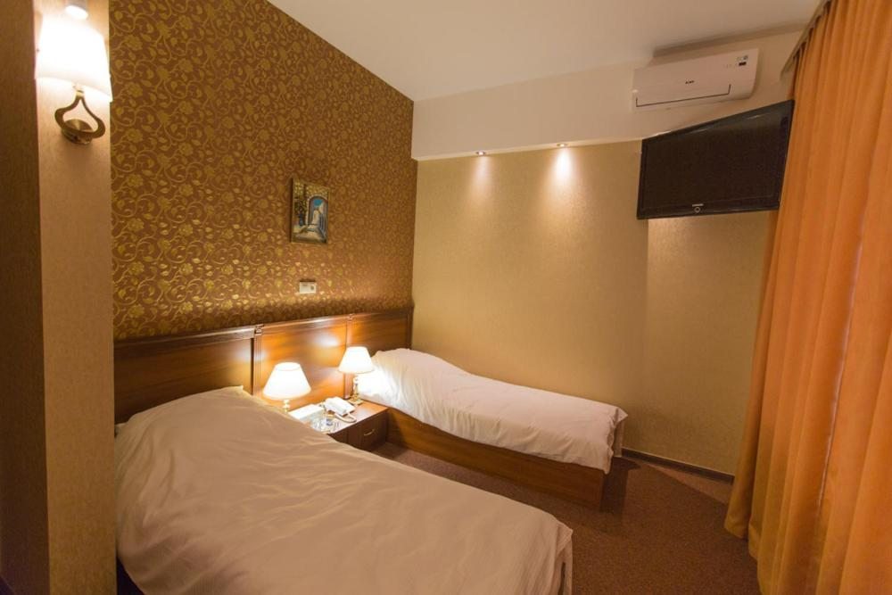 Двухместный (Улучшенный двухместный номер с 1 кроватью или 2 отдельными кроватями) отеля Buongiorno, Кстово