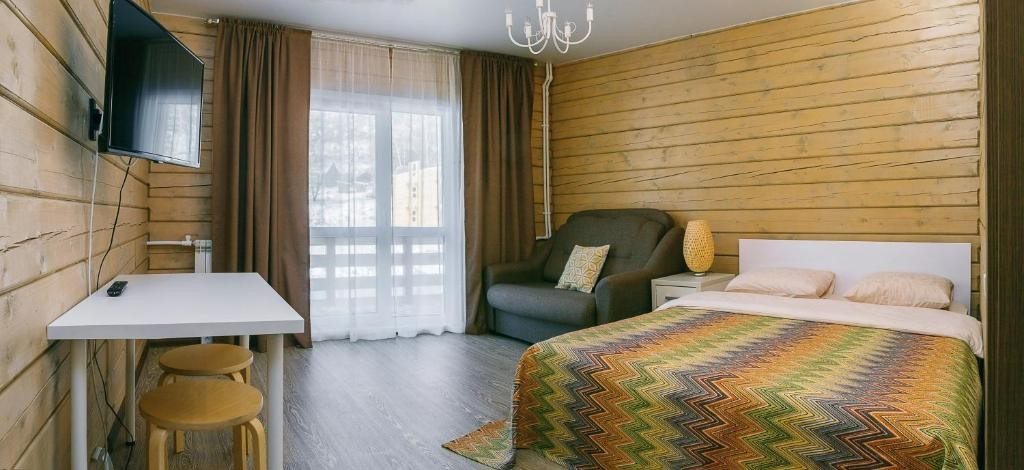 Двухместный (Стандартный двухместный номер с 1 кроватью или 2 отдельными кроватями) отеля Горное Солнце, Манжерок