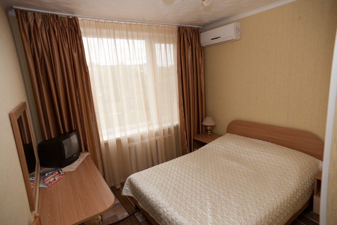 Двухместный (Двухместный номер с 1 двуспальной кроватью) отеля Кубань, Невинномысск