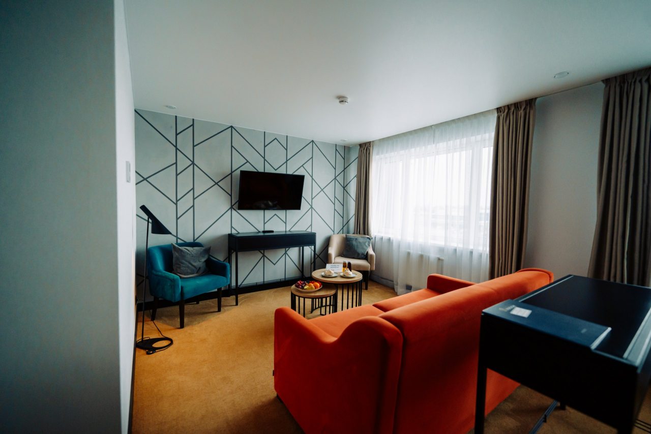 Сюит (Двухместный номер + 2 доп.места), Отель Х.ROOM
