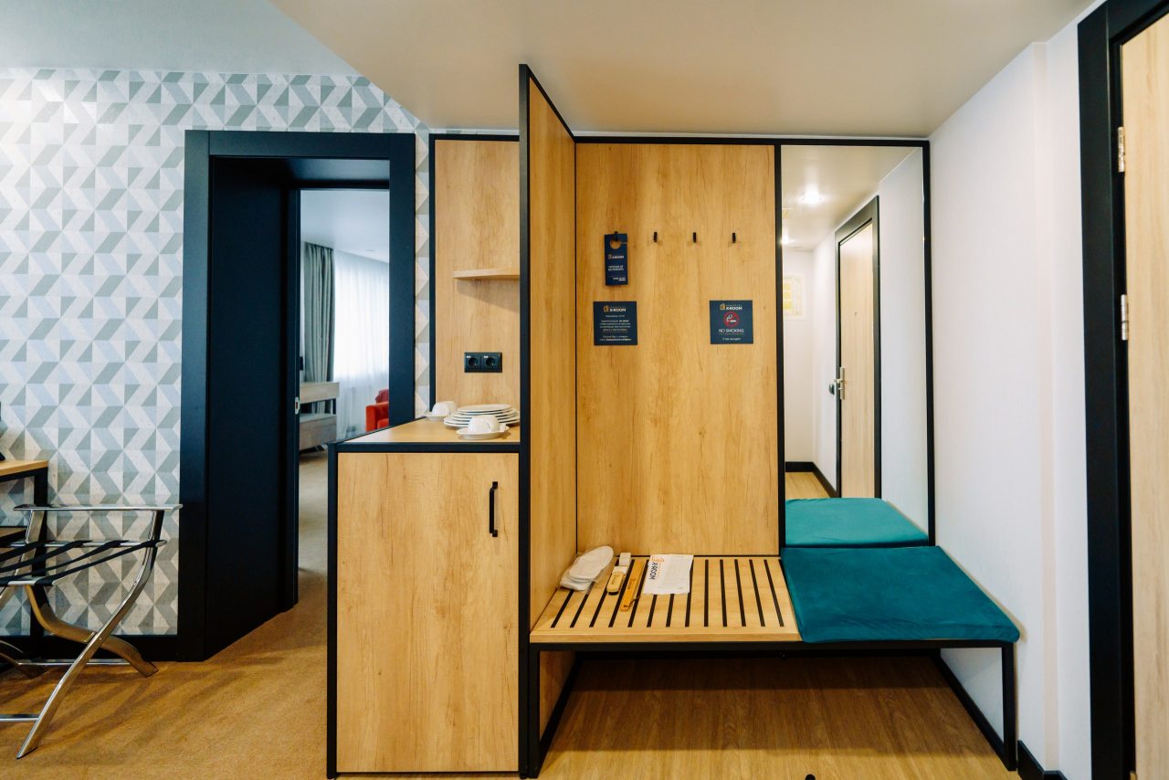Сюит (Двухместный номер + 2 доп.места), Отель Х.ROOM