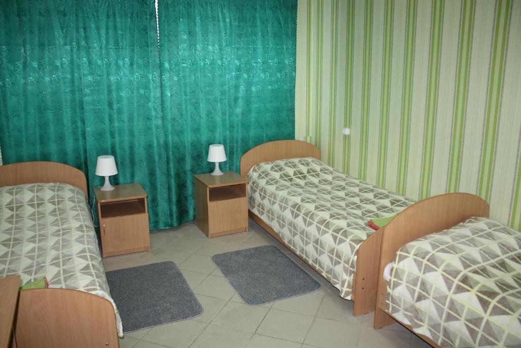 Трехместный (Трехместный номер эконом-класса) хостела Мини Отель Вояж, Петрозаводск