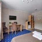 De Luxe (Двухместный номер с 1 кроватью и ванной), Гостиница Myhotel24 Kristalin