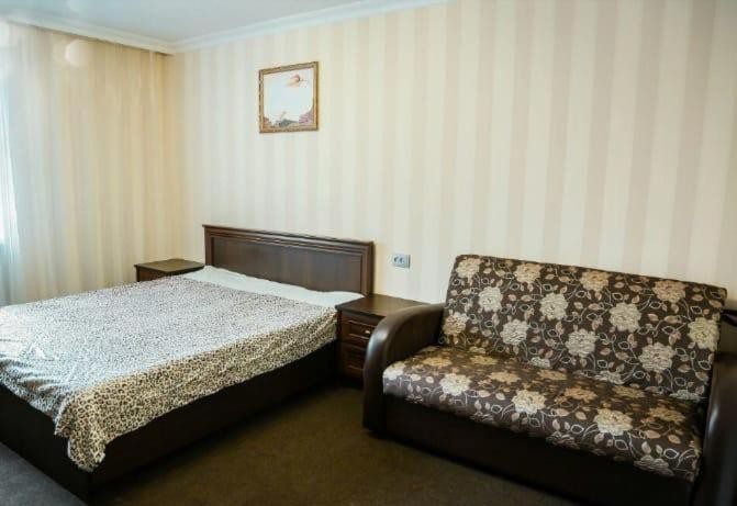 Двухместный (Двухместный номер с 1 кроватью и собственной ванной комнатой) отеля Farida Hotel, Терскол