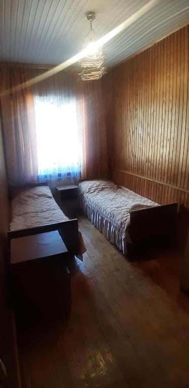 Двухместный (Большой двухместный номер с 1 кроватью) отеля Лунная долина, Домбай