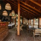 Кафе на территории