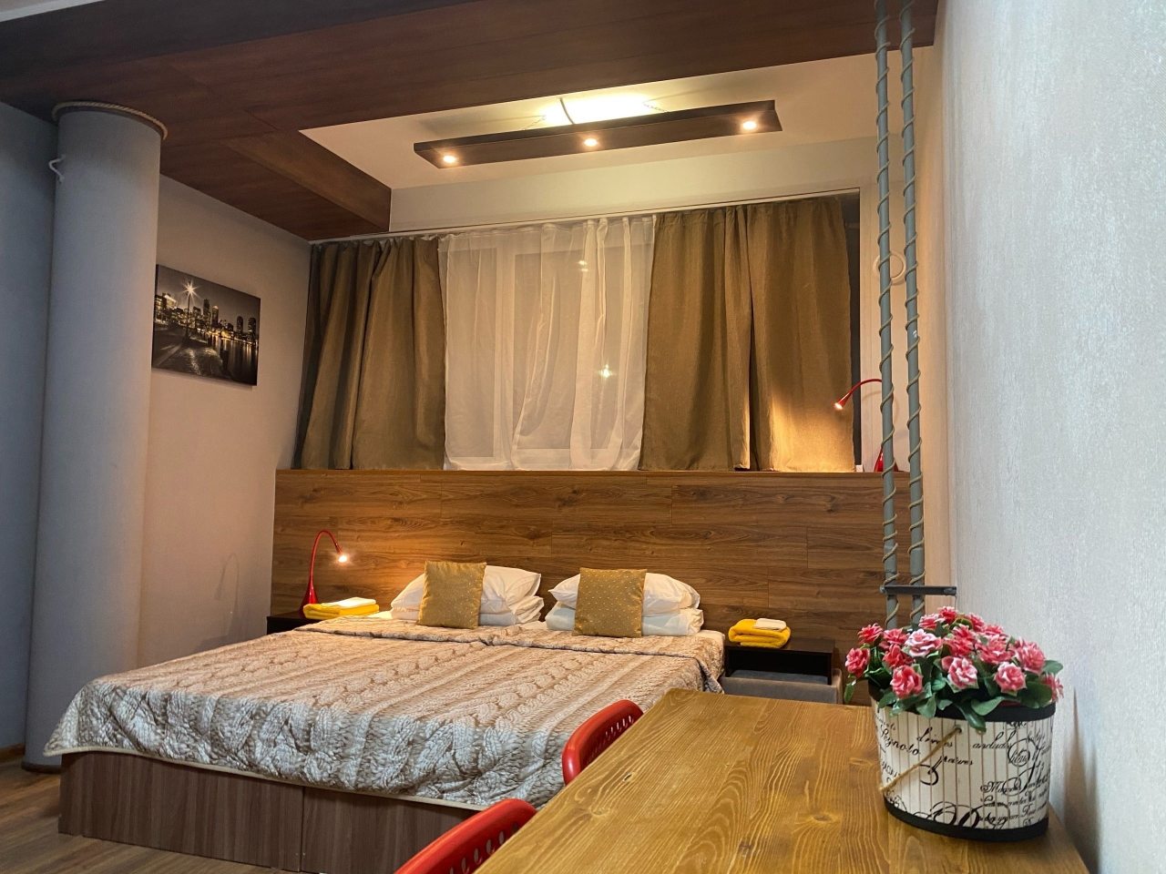 Двухместный (Улучшенный двухместный номер с 1 кроватью или 2 отдельными кроватями и собственной ванной комнатой) мини-отеля Hotel LOFT Ptz, Петрозаводск
