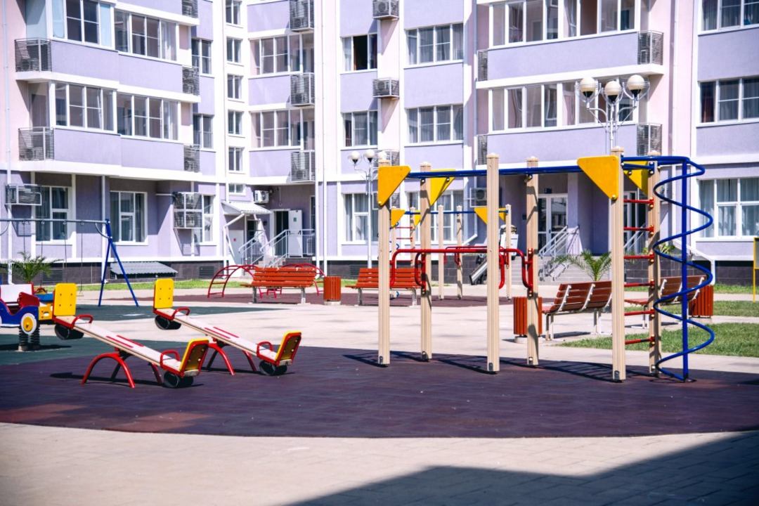 Детская площадка на территории отеля
