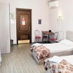 Трехместный (Эконом), Отель SMART HOTEL Красноярск