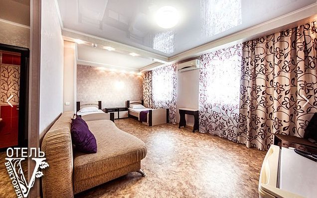 Трехместный (Twin с 2 кроватями) отеля Виктория, Хабаровск