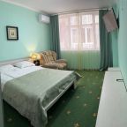 Двухместный (НОМЕР СТАНДАРТ "КОМФОРТ" СЕВЕРНЫЙ Корпус 2 ( 5 метров до моря )), Мини-отель Мечта