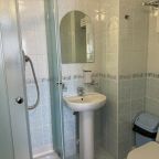 Двухместный (НОМЕР "СТАНДАРТ КОМФОРТ" ЮЖНЫЙ (3-х местный) Корпус 1 (200 метров до моря)), Мини-отель Мечта