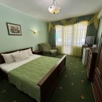 Двухместный (НОМЕР "СТАНДАРТ КОМФОРТ" ЮЖНЫЙ (3-х местный) Корпус 1 (200 метров до моря)), Мини-отель Мечта