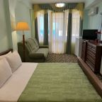 Двухместный (НОМЕР "СТАНДАРТ КОМФОРТ" ЮЖНЫЙ (4-х местный) Корпус 1 (200 метров до моря)), Мини-отель Мечта