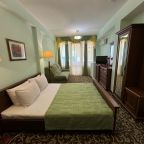 Двухместный (НОМЕР "СТАНДАРТ КОМФОРТ" ЮЖНЫЙ (4-х местный) Корпус 1 (200 метров до моря)), Мини-отель Мечта