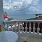 Полулюкс (ЮЖНЫЙ (4-х местный) Корпус 1 (200 метров до моря)), Мини-отель Мечта