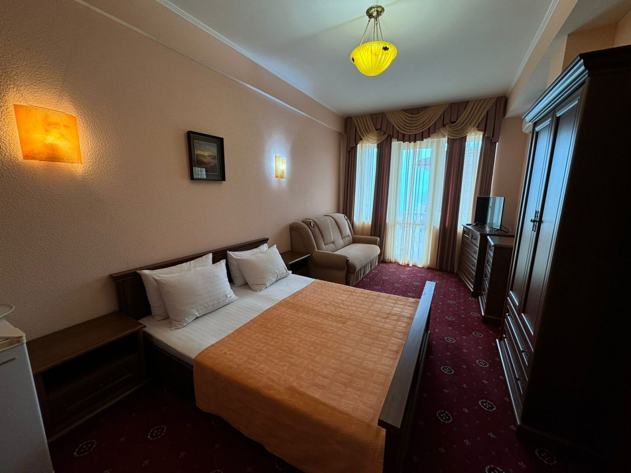 Полулюкс (ЮЖНЫЙ (4-х местный) Корпус 1 (200 метров до моря)), Мини-отель Мечта