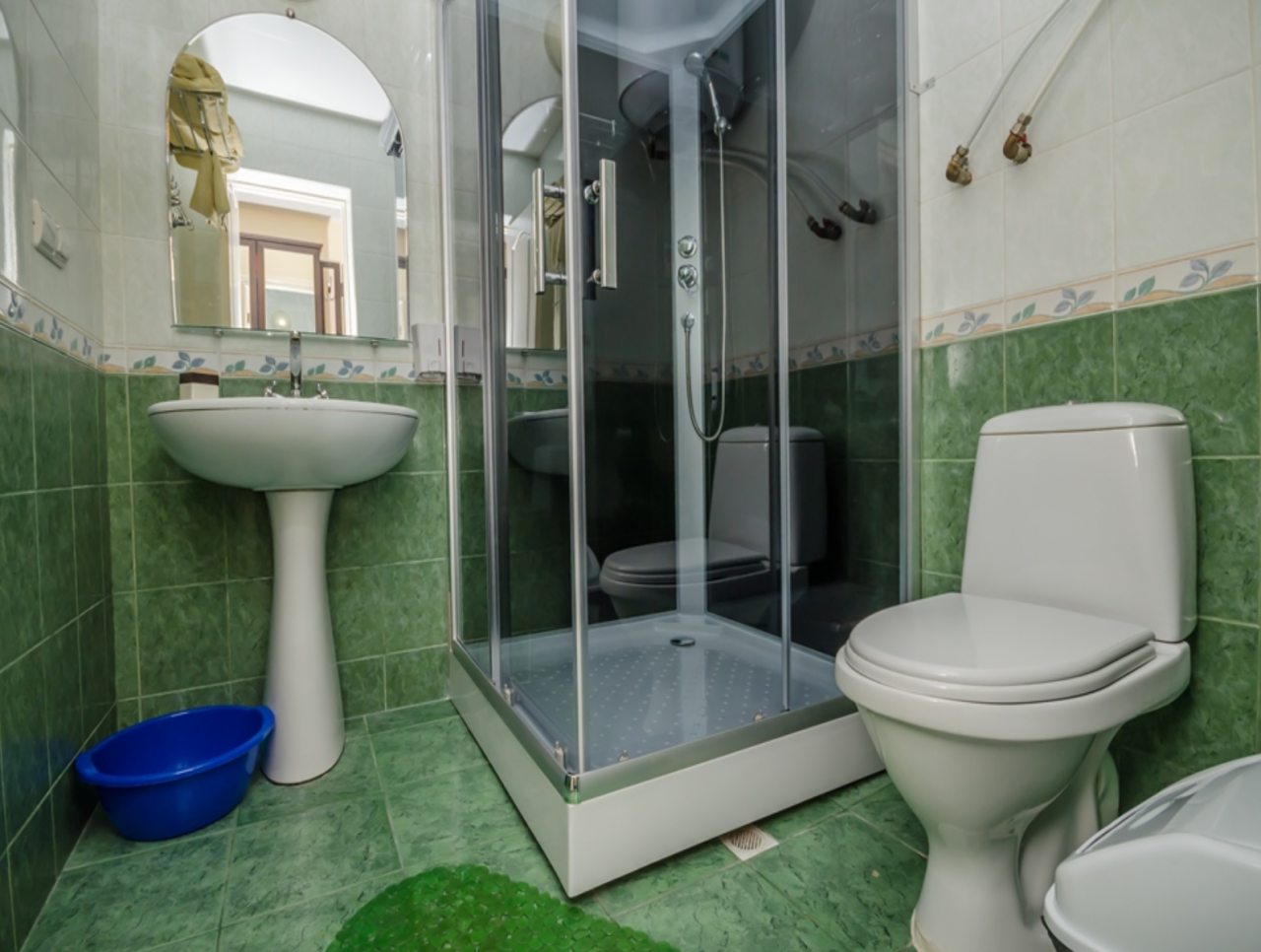 Полулюкс (ЮЖНЫЙ (4-х местный) Корпус 3 (50 метров до моря)), Мини-отель Мечта