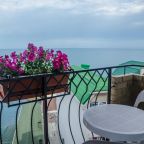 Полулюкс (ЮЖНЫЙ (4-х местный) Корпус 3 (50 метров до моря)), Мини-отель Мечта