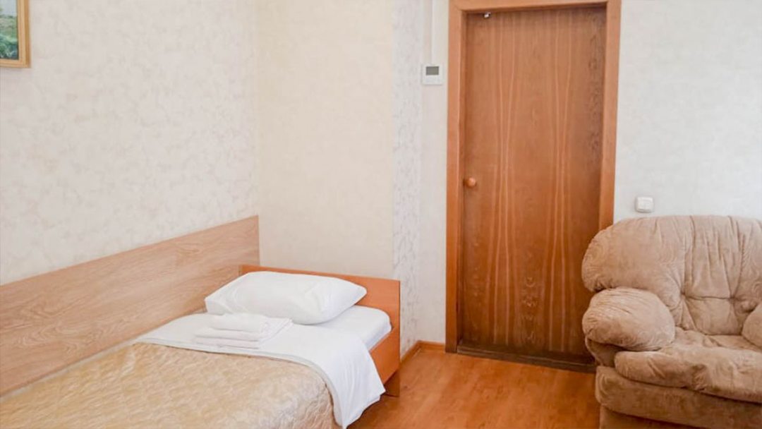 Четырехместный (Кровать в женском 4-местном экономе) гостиницы Smart Hotel КДО Киров