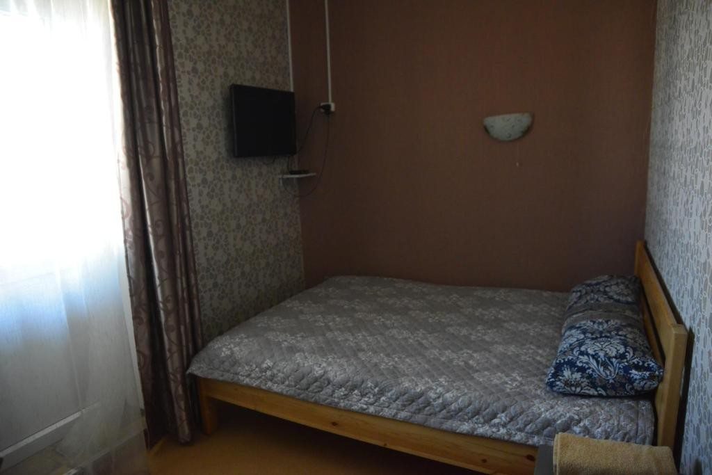 Двухместный (Большой двухместный номер с 1 кроватью) отеля АРБАТ, Улан-Удэ