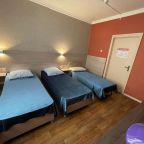 Трёхместный и более (Номер эконом), Гостиница Лидер