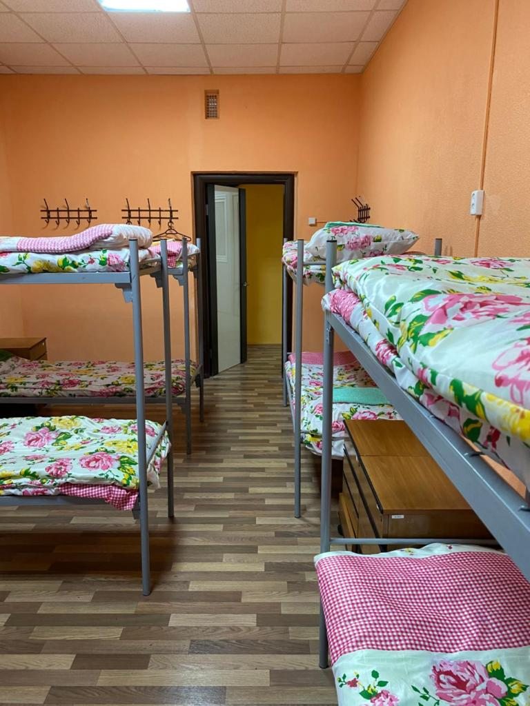 Десятиместный Мужской (Спальное место на двухъярусной кровати в общем номере для мужчин), Хостел WeekendSleep