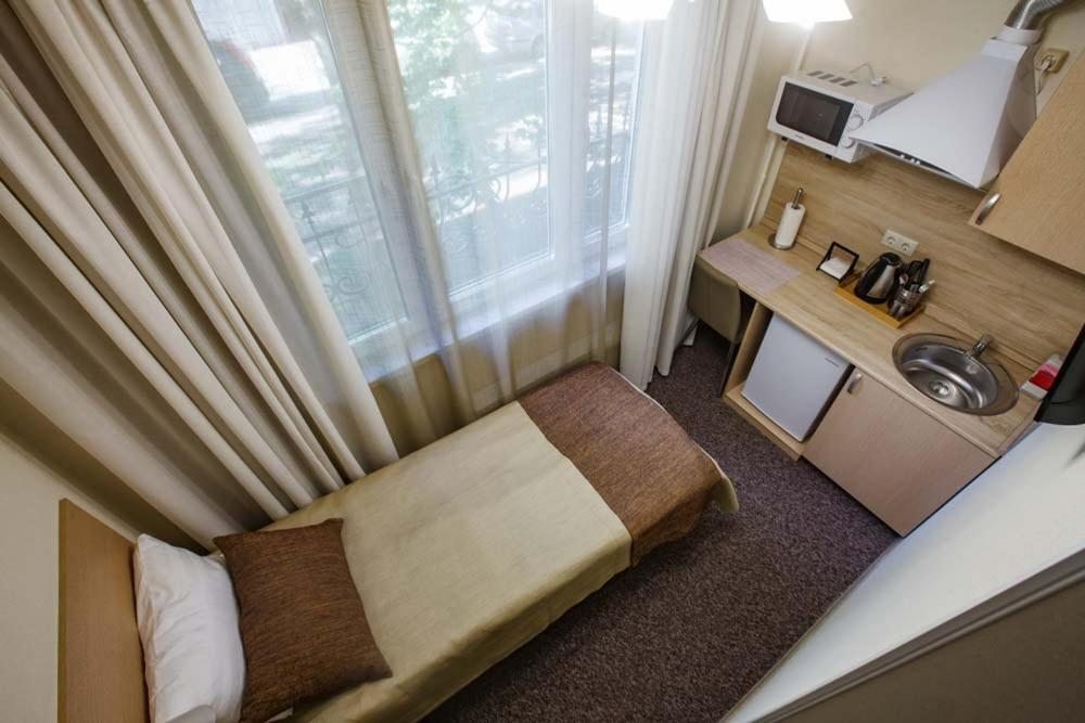 Одноместный (Одноместный номер с собственной ванной комнатой) апарт-отеля LenDi, Москва