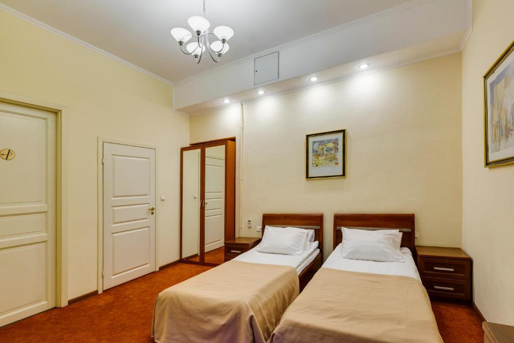 Двухместный (Стандартный номер с 2 раздельными кроватями) гостиницы Соло Прима, Санкт-Петербург