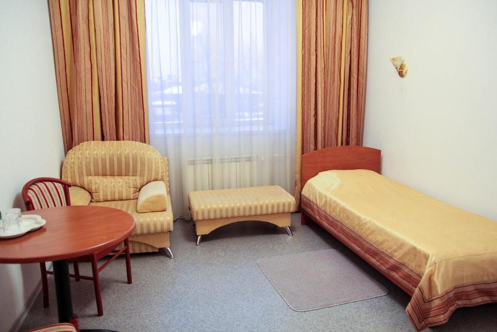 Двухместный (Одноместный номер с дополнительным местом) гостиницы Заречная, Томск