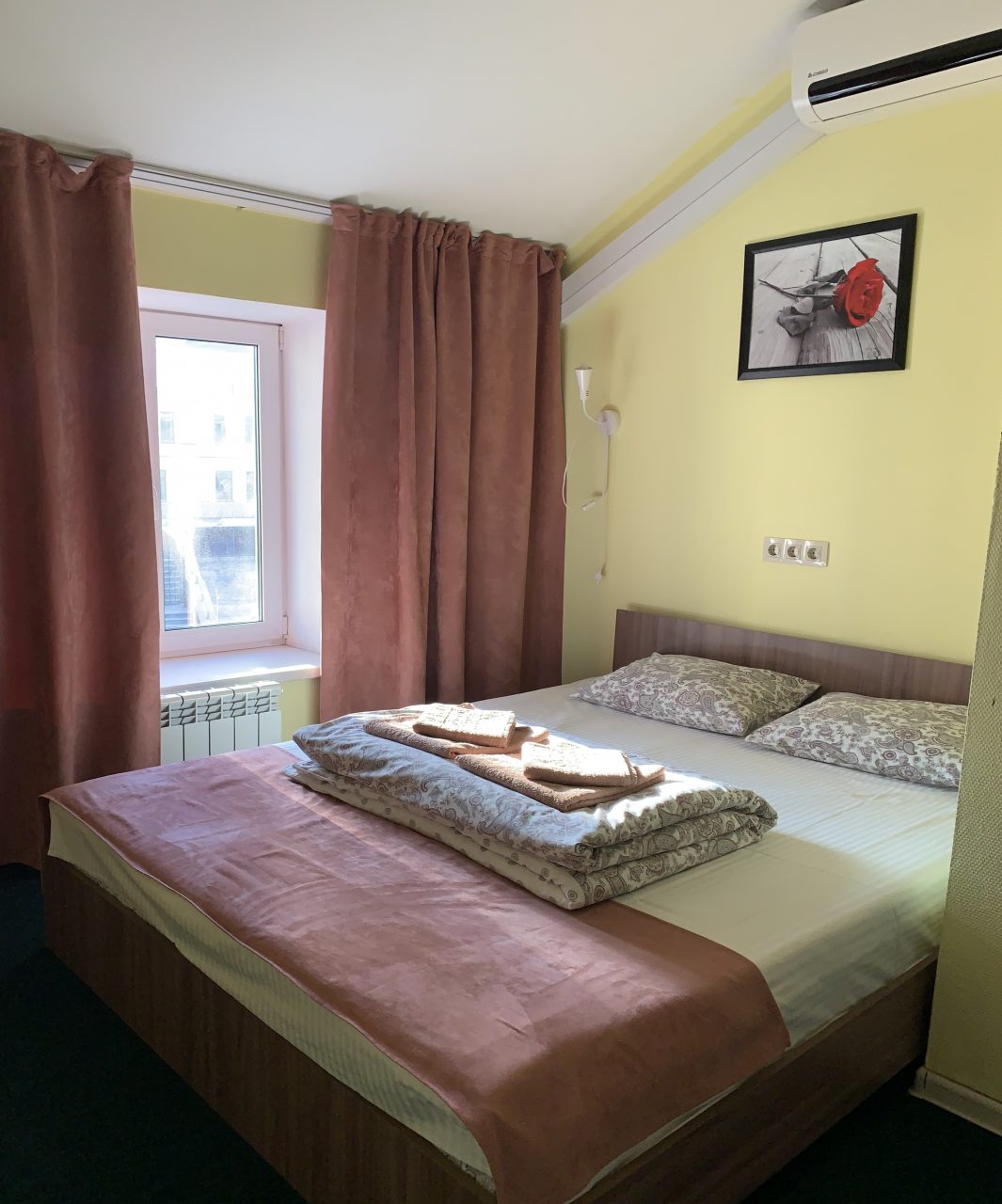 Двухместный номер с двухспальной кроватью