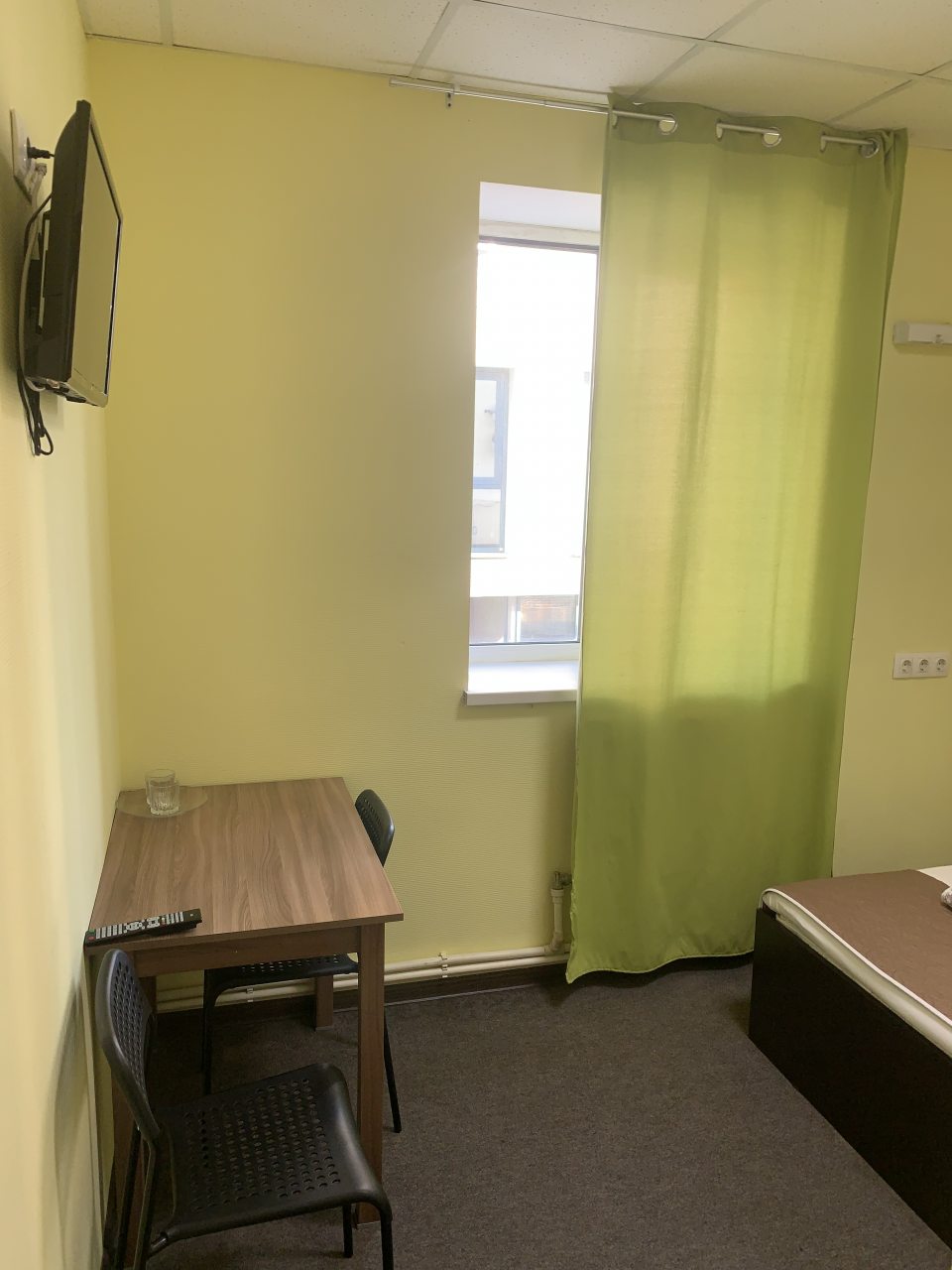 Двухместный номер с двухспальной кроватью