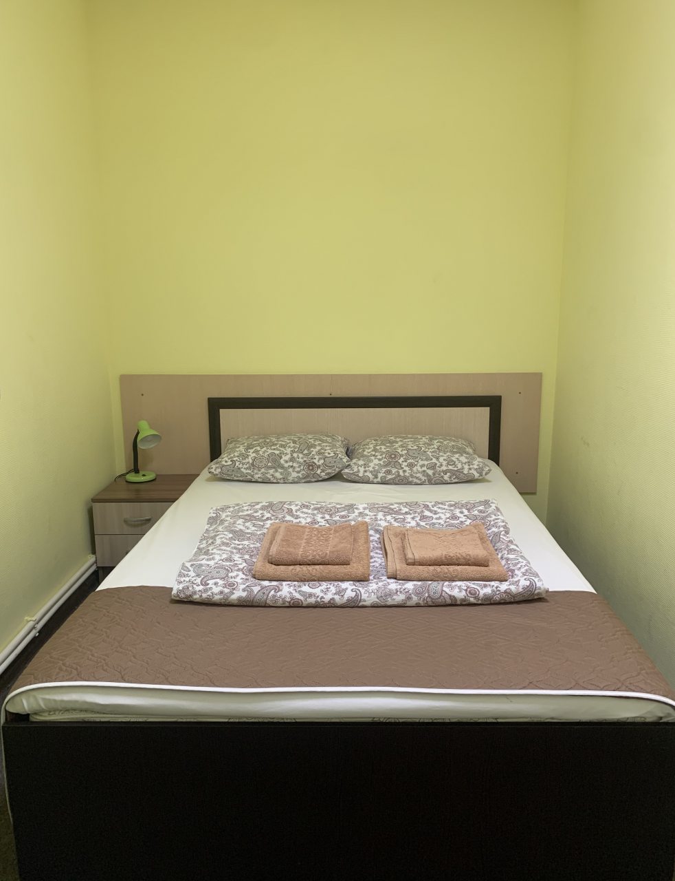 Двухместный номер с двухспальной кроватью